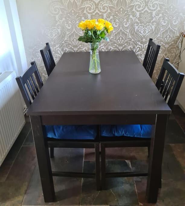 Gorgeous 2 Bedroom Kintbury Cottage Экстерьер фото