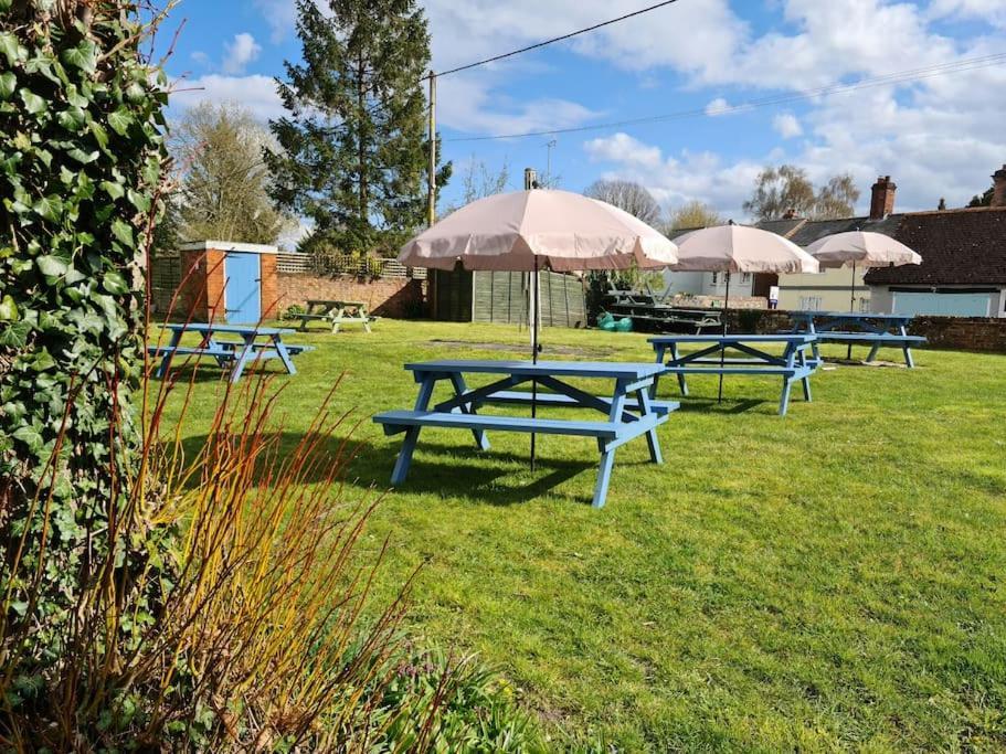 Gorgeous 2 Bedroom Kintbury Cottage Экстерьер фото