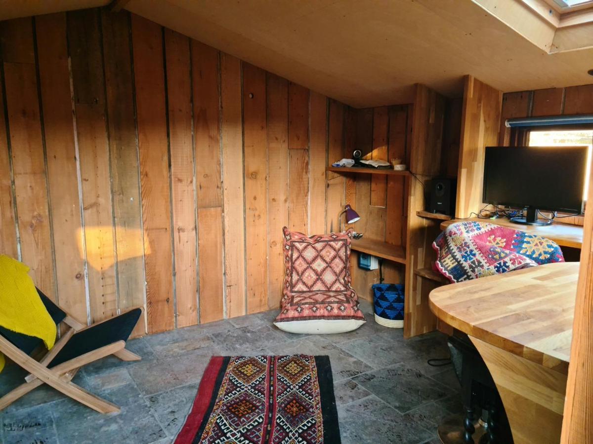 Gorgeous 2 Bedroom Kintbury Cottage Экстерьер фото